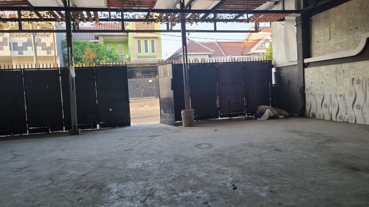 Rumah Disewakan di Jl Beruang Jababeka 